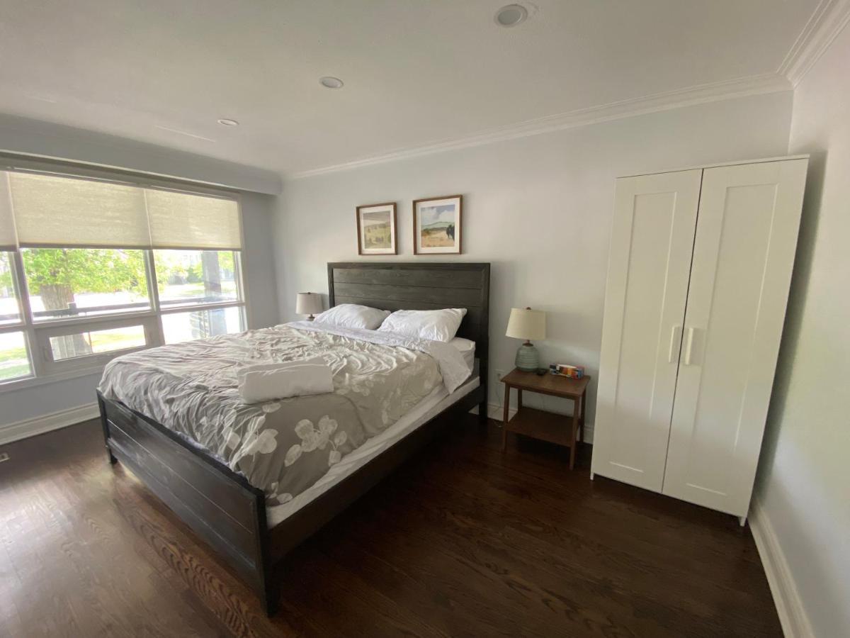 Yonge And Finch Subway !L Spacious & Bright Private Bedroom With Shared Amenties 多伦多 外观 照片